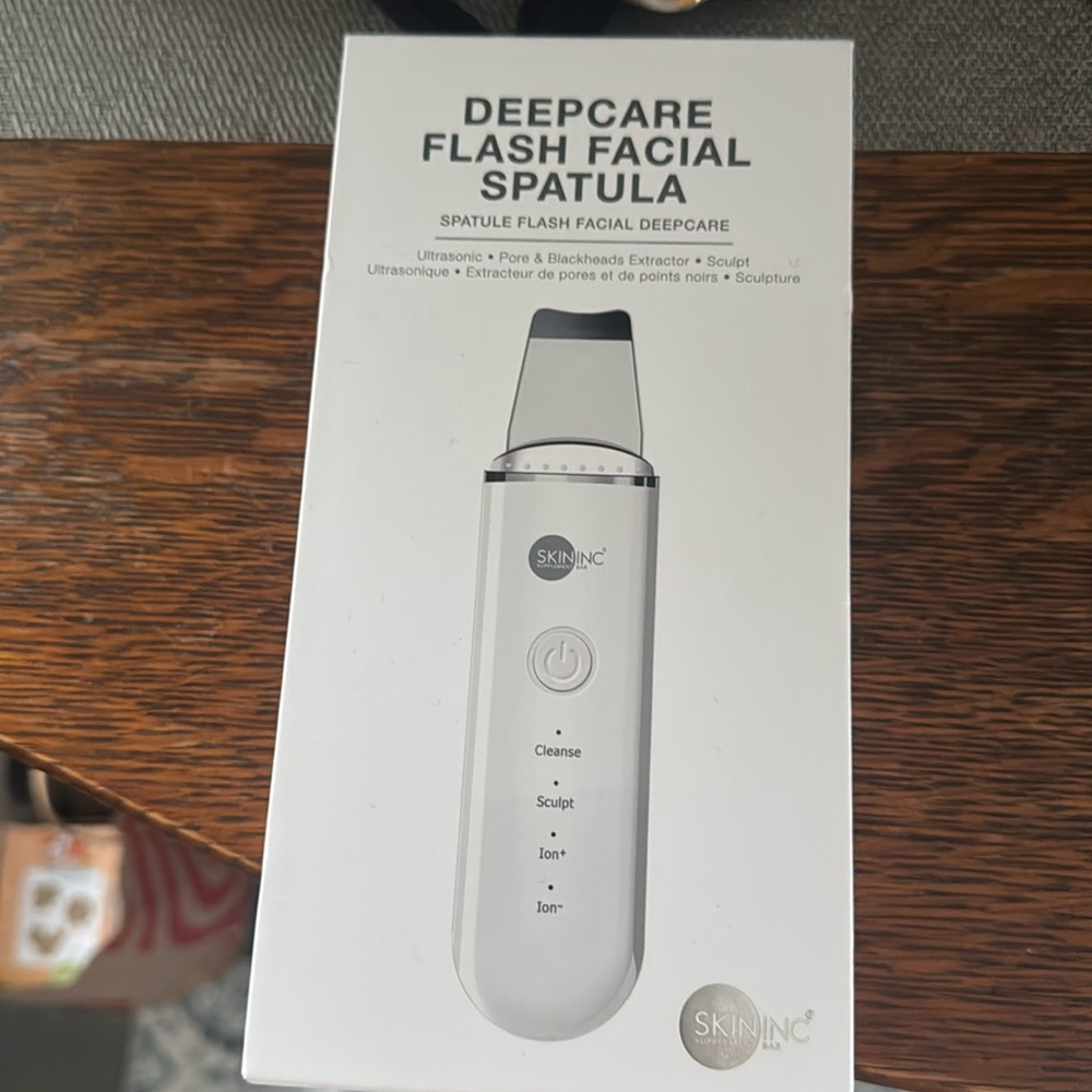 Deep Care flash facial spatula